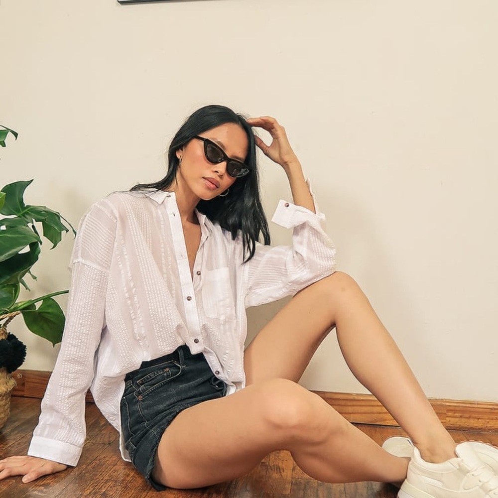 Rvca White Button-Down Size Medium - image 3